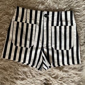 Striped high waisted short short